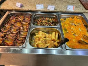 thumbnail: Food court