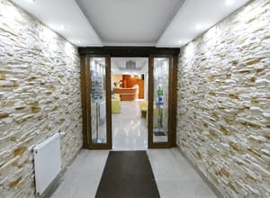 thumbnail: Reception