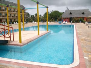 thumbnail: Outdoor pool
