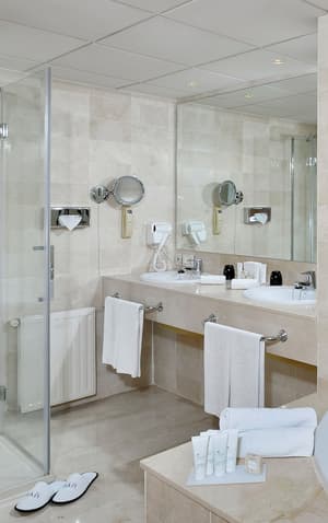 thumbnail: Bathroom