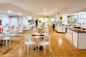 thumbnail: Breakfast area
