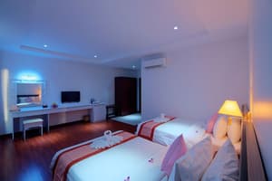thumbnail: Room