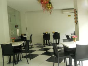 thumbnail: Dining
