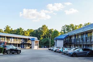 thumbnail: Parking