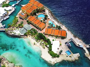 thumbnail: Exterior