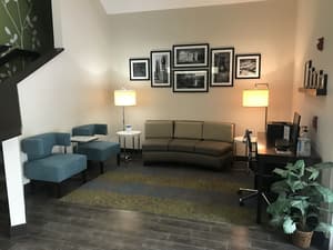 thumbnail: Lobby sitting area
