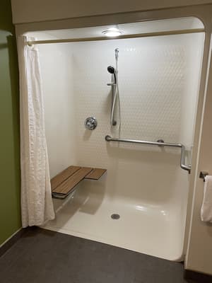 thumbnail: Accessible bathroom