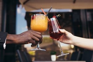 thumbnail: Le Bar
