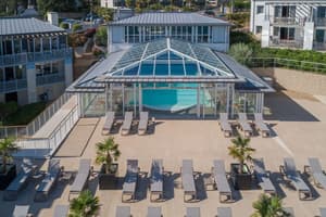 thumbnail: Indoor/outdoor pool