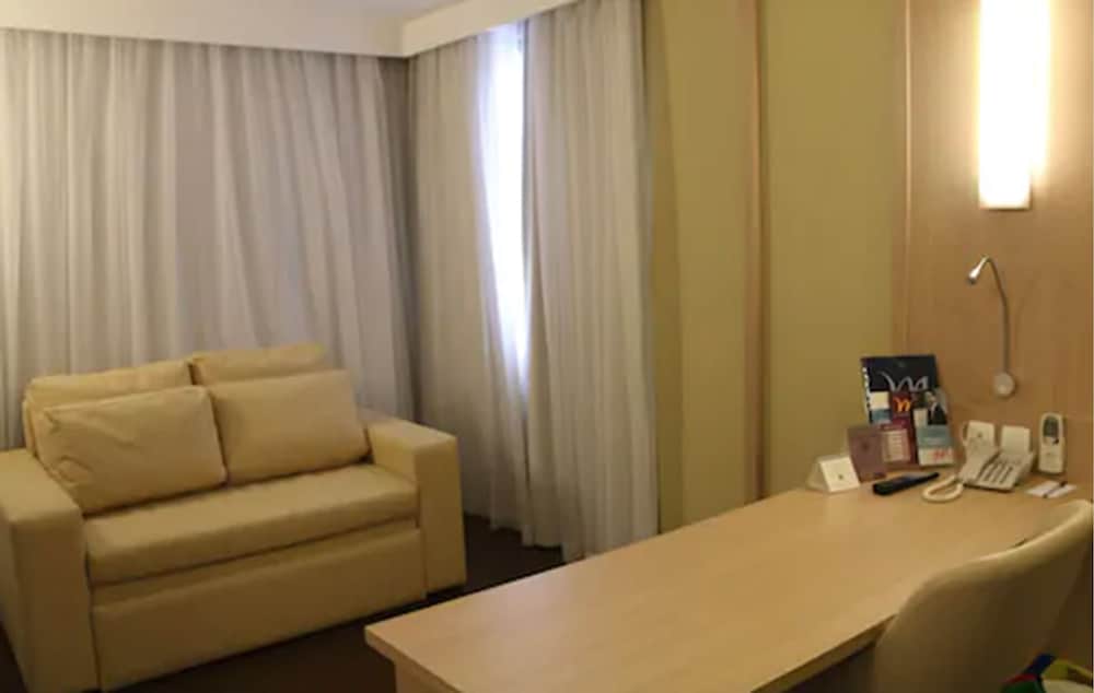 In-room business center