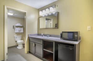 thumbnail: Breakfast area