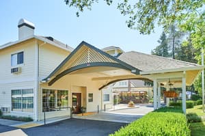 thumbnail: Front of property
