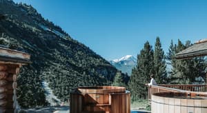 thumbnail: Outdoor spa tub