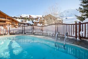 thumbnail: Outdoor pool