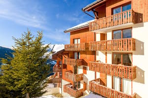 thumbnail: Front of property