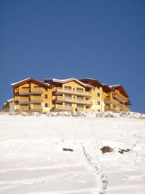 thumbnail: Front of property