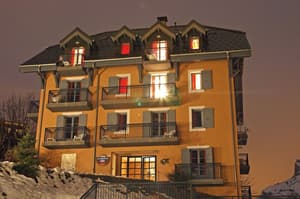 thumbnail: Exterior