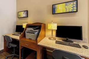 thumbnail: Business center