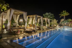 thumbnail: Pool