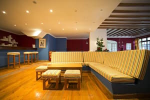 thumbnail: Bar (on property)