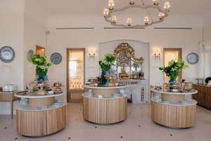 thumbnail: Breakfast area