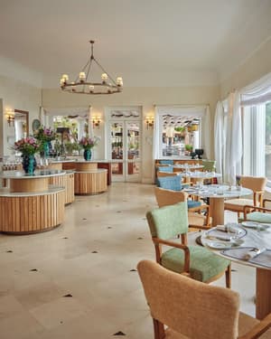 thumbnail: Restaurant