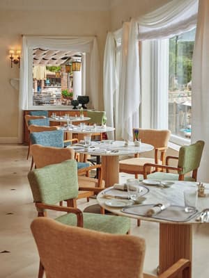 thumbnail: Restaurant