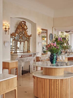 thumbnail: Restaurant