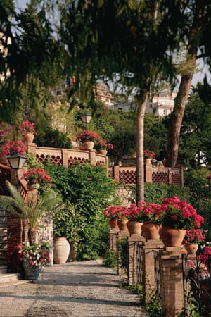 thumbnail: Exterior
