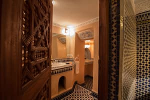 thumbnail: Bathroom sink