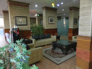 thumbnail: Lobby lounge