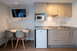 thumbnail: Dining room