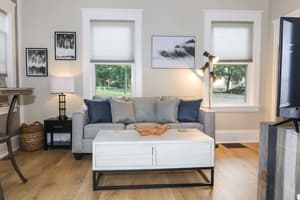 thumbnail: Living area