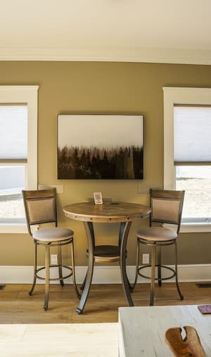 thumbnail: In-room dining
