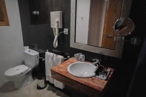 thumbnail: Bathroom