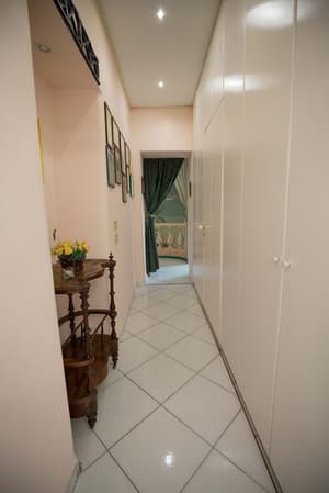 thumbnail: Hallway