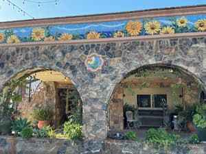 thumbnail: Front of property