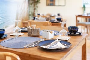 thumbnail: Restaurant