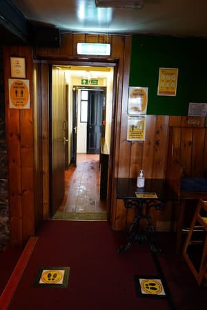 thumbnail: Bar (on property)