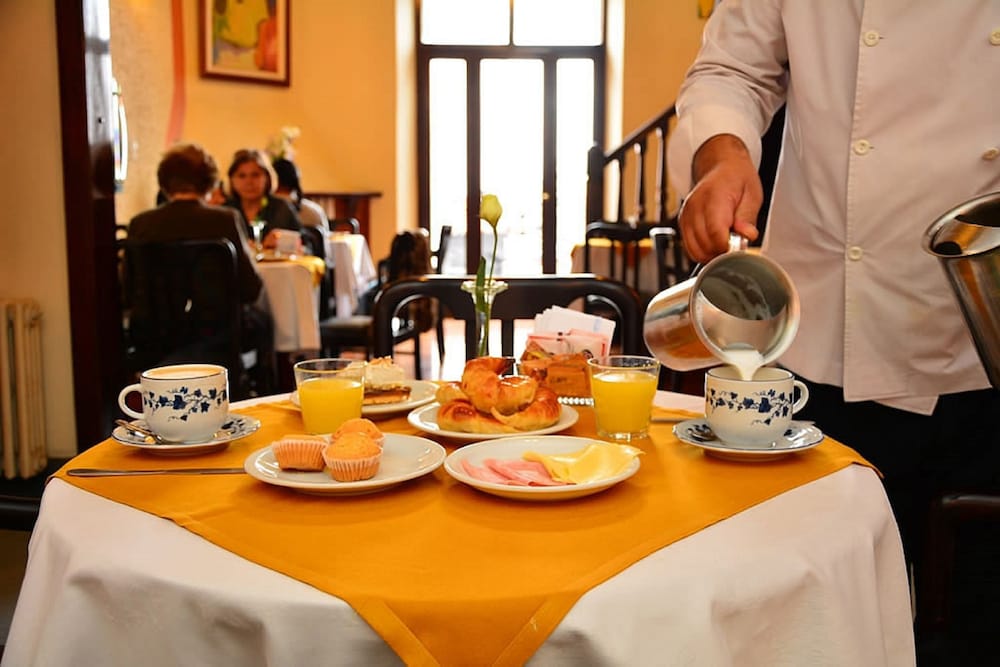 Restaurant-cafeteria