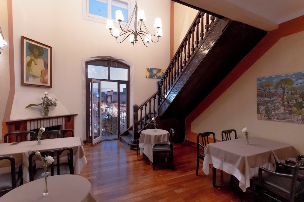 Restaurant-cafeteria