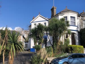 thumbnail: Exterior