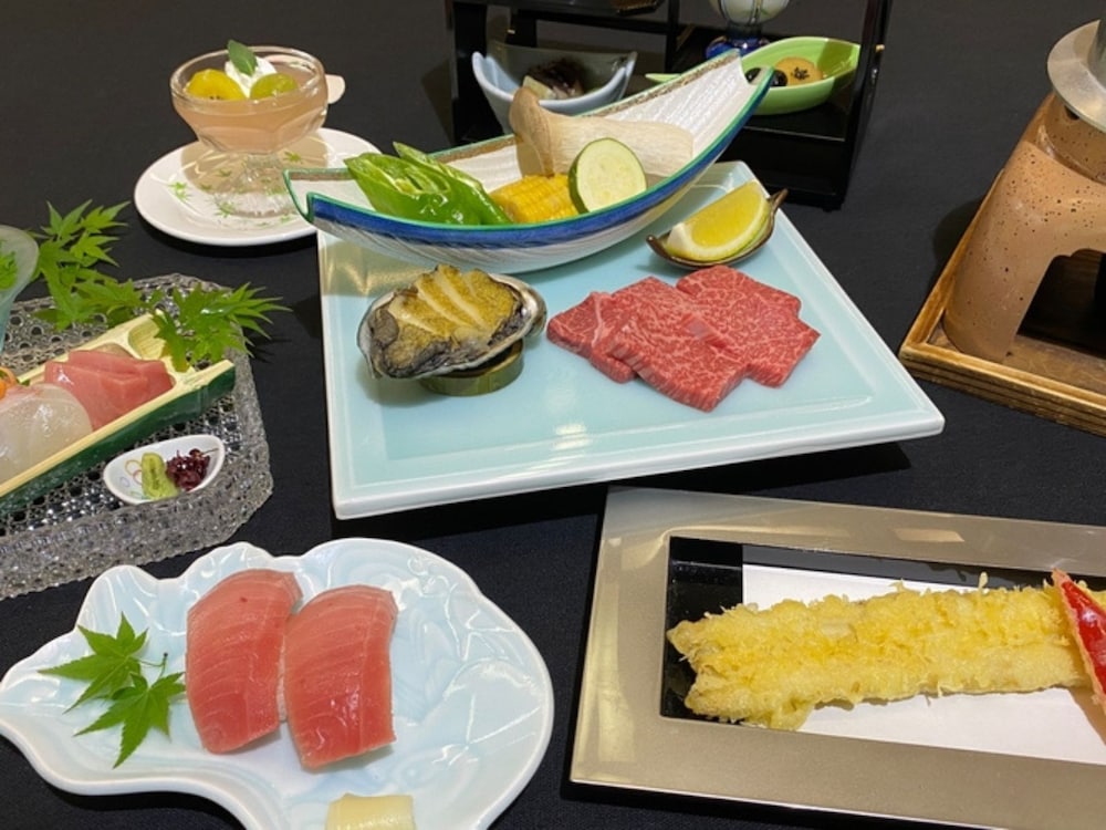 Ryokan dining