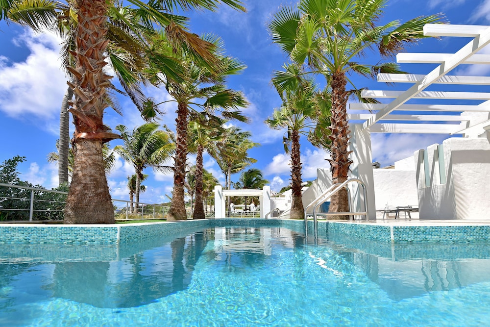Private pool