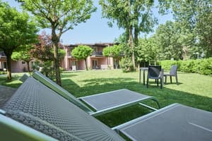 thumbnail: Terrace/patio