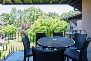 thumbnail: Balcony
