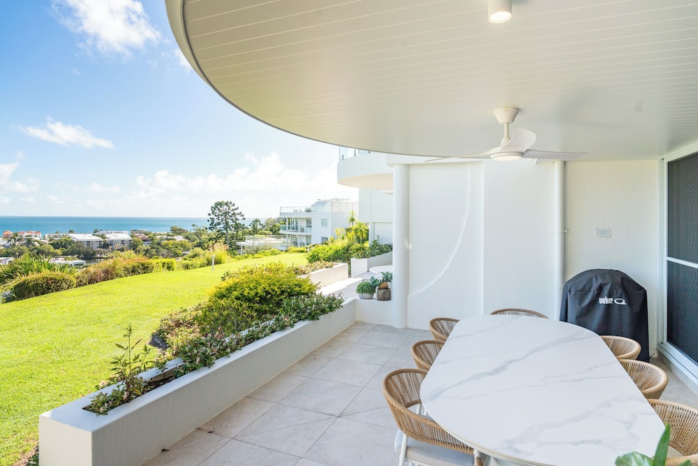 Beach/ocean view