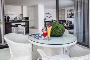 thumbnail: Living area