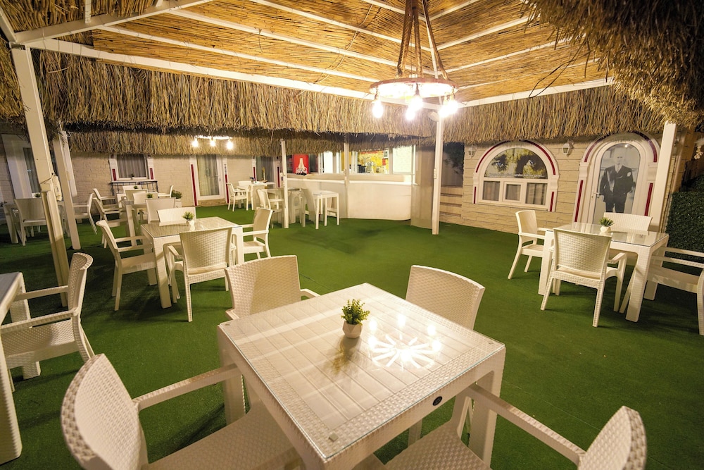 Restaurant-cafeteria