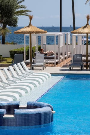 thumbnail: Pool